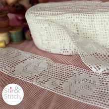 Load image into Gallery viewer, Lace #13 Mesh Rose 9cm - Vintage Cotton Filet Lace

